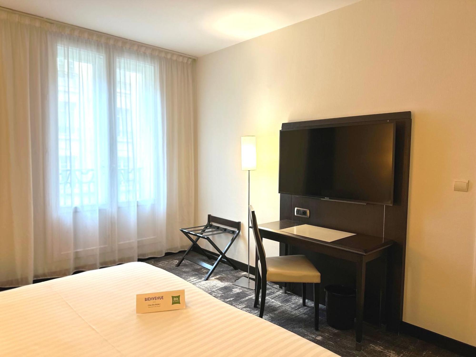 Ibis Styles Metz Centre Gare Hotel Exterior foto