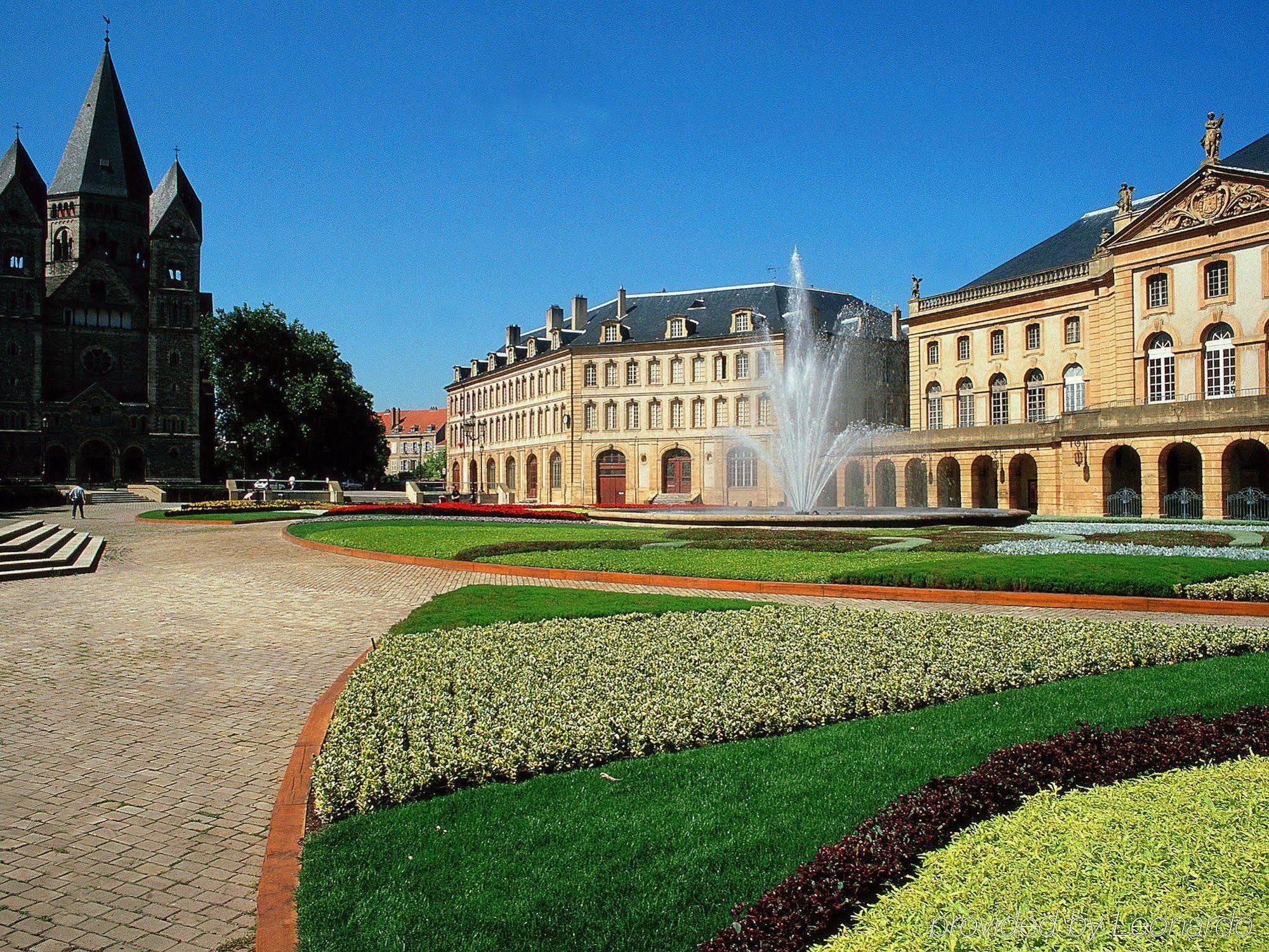 Ibis Styles Metz Centre Gare Hotel Exterior foto